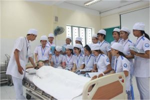 Những tố chất phù hợp sẽ giúp sinh viên Điều dưỡng nhanh chóng thích nghi với môi trường học tập và công việc sau khi tốt nghiệp